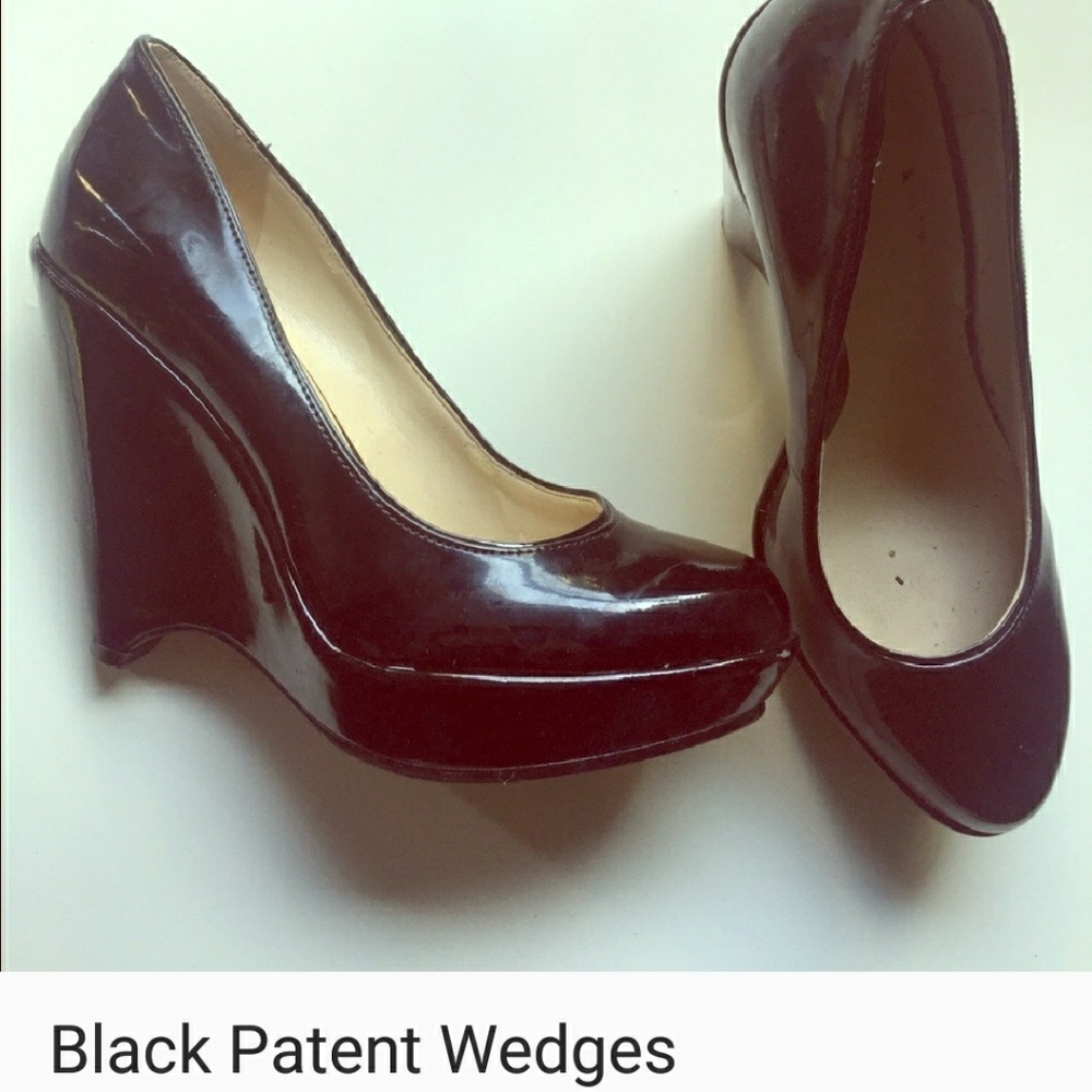 Black patent wedges